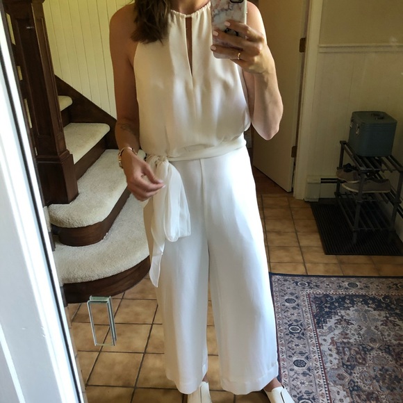 Elegant white wide leg cropped jumpsuit - Picture 2 of 2